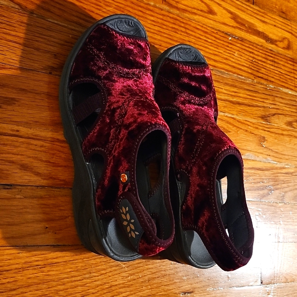 Burgundy velvet sandals